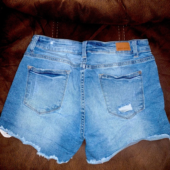 Judy Blue Jean shorts - Picture 2 of 2